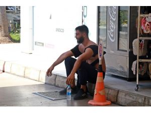 Yol verme tartışmasında 5 kişiyle kavga eden boksör hastanelik oldu