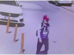 72 gündür kayıp olan kızının son görüldüğü noktaya gelip gözyaşı döktü