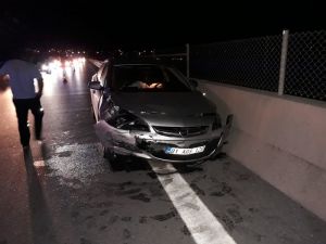 Tarsus’ta Kaza Yapan Sürücü Aracını Bırakıp Kaçtı