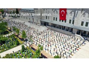 Bakan Koca’dan Ayasofya’daki Cuma Namazı Öncesi Uyarı: “Tedbirli Cumaları Örnek Alalım”