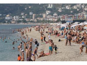 Antalya turizmine bayram dopingi