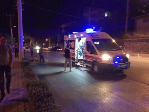 Kontrolden Çıkan Otomobil Dereye Uçtu: 2 Yaralı