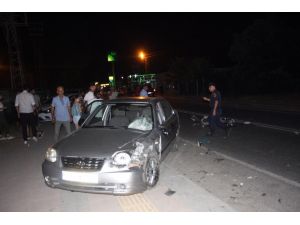 Otomobille çarpışan motosikletin sürücüsü yaralandı