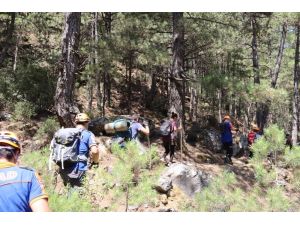 Mahsur Kalan Kampçı Kardeşleri Afad Kurtardı