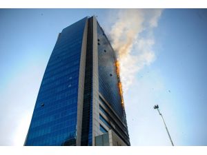 Ankara’da Korkutan Yangında Tahliye İşlemleri Devam Ediyor