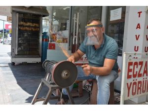 Bıçak bileme ustalarının yoğun mesaisi