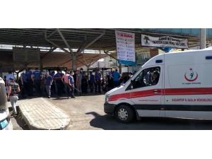Kasaplar Ve Vatandaşların Kurban Derisi Kavgası: 3’ü Ağır 5 Yaralı