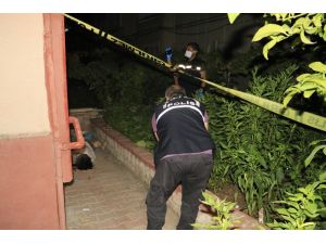 Balkondan Aşağı Düşen Yaşlı Kadın Öldü