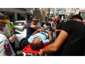 Antalya’da motosiklet otomobille çarpıştı: 1 yaralı