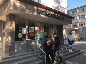 Çalınan Kamyonu İçin Şikayetçi Olduğu Esnada Jandarma Aracı Buldu