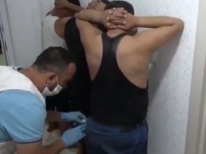 Gaziantep Polisinden Bağ Evine Film Gibi Sahte İçki Operasyonu