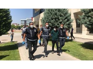 Konya’daki Kuyumcu Soygununun Şüphelileri Adliyeye Sevk Edildi