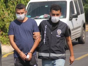 Otomobilini İsteyen Kardeşini Ağır Yaralayan Zanlı Tutuklandı