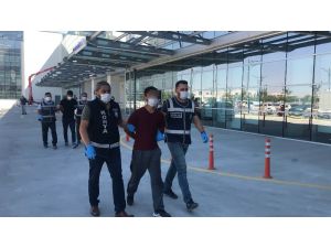 Hurdacıyı Döverek Elektrikli Motosikleti Gasp Eden Kardeşler Tutuklandı
