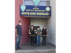’Polisim’ Diyerek Sevgili Oldu, 11 Bin Lira Dolandırdı