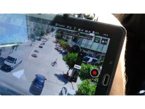 Polisi Görünce Kemer Takan Sürücüler Drone Kamerasına Yakalandı