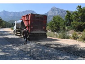 Konyaaltı  Belediyesinden, kırsal mahallere yol çalışması