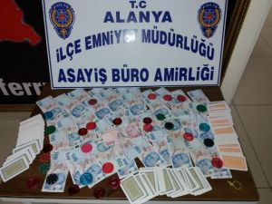 Alanya’da polisten kıraathaneye kumar baskını
