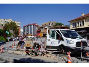 Büyükşehir, Balbey’de durak ceplerini düzenliyor