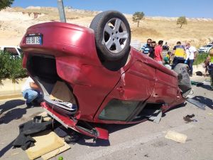 Takla Atan Otomobilin Sürücüsü Yaralandı