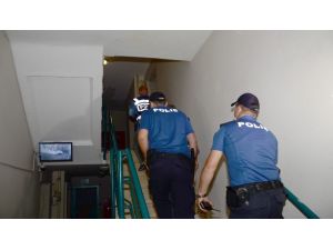 Dolandırıcılar Özel Ekip Sayesinde Yakalandı