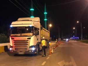 Burdur’da Ağır Yük Taşıyan Araçlara Özel Denetim