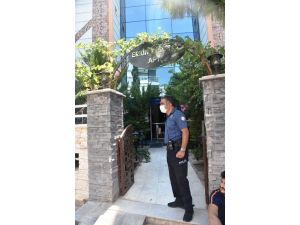 25 yaşındaki genç apartta ölü bulundu