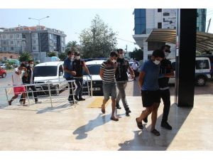Alanya’da 2 ayrı uyuşturucu operasyonunda 3 tutuklama