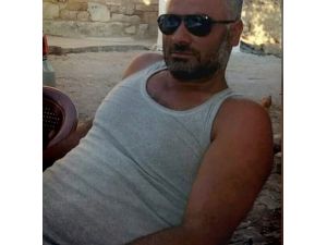 Annesi İle İlişkisi Olduğunu İleri Sürdüğü Şahsı Lokantada İnfaz Etti