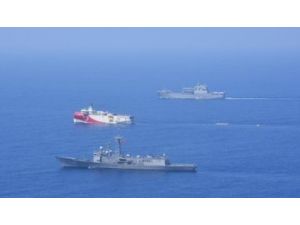 Msb: "Tcg Sancaktar İle Açık Deniz Eğitimlerine Katılan Deniz Harp Okulu 3’üncü Sınıf Öğrencileri, 27 Ağustos 2020 Tarihinde Oruç Reis Araştırma Gemimize Refakat Eden Tcg Gelibolu Ve 1 Deniz Karakol Uçağı İle Doğu Akden