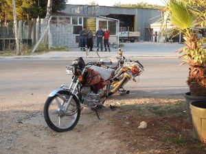 2 Motosiklet Kafa Kafaya Çarpıştı: 3 Yaralı