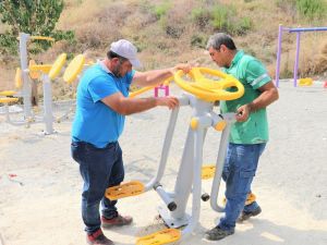 Toroslar Belediyesi, Parklara Yeni Spor Aletleri Yerleştiriyor