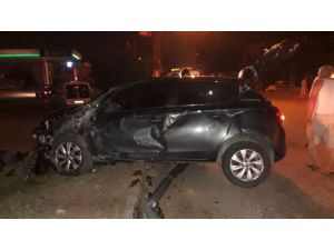 Takla Atan Aracın Sürücüsü Yaralı Kurtuldu