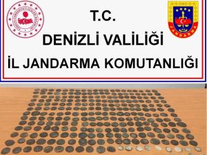 Turistlere Tarihi Eser Satmak İsterlerken Yakalandılar