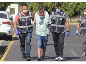 Market Sahibi Kadını Taciz Edip Darp Eden Zanlının Yakalanma Anı Kamerada