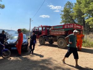 Antalya’da kırsal alanda çıkan yangın söndürüldü