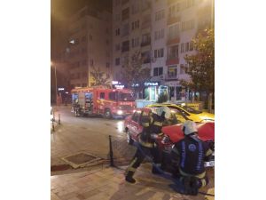 Hakimiyeti Kaybetti, Trafik Levhasına Çarptı