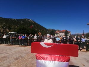 Şehit Jandarma Uzman Çavuş Hüseyin Çatal’a Gözyaşlarıyla Toprağa Verildi