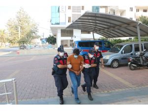 Kapkaç şüphelisi jandarmadan kaçamadı