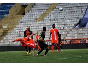 Tff 1. Lig: Adanaspor: 0 - İstanbuspor: 0 (İlk Yarı Sonucu)