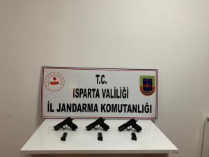 Isparta’daki Tarihi Eser Operasyonunda Bin 800 Yıllık Kitabe Ele Geçirildi