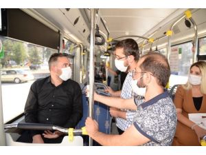 Başkan Çetin Otobüsle Seyahat Eden Vatandaşları Korona Virüse Karşı Uyardı