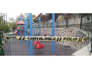 Ankara’da Bir Kişi Eşini Parkta Oynayan Çocuğunun Gözü Önünde Silahla Vurdu