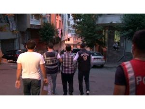 4 Fetö Zanlı Çatı Katındaki Gizli Bölmede Yakalandı