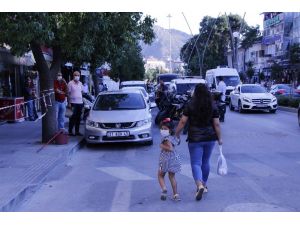Ailesini Rehin Alan Adamı Polis Etkisiz Hale Getirdi
