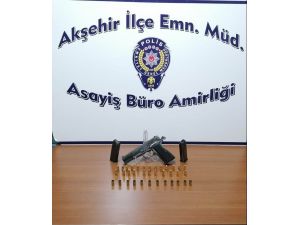 Polis Araç İçerisinden Havaya Ateş Eden Şüpheliyi Yakaladı