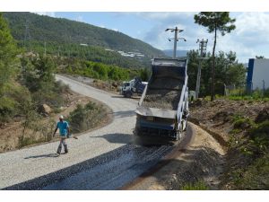 Alanya Demirtaş-Büyükpınar-Yeşilöz yolu asfaltlanıyor