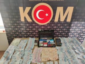 Sanal Tefecinin Günlük Hasılatı Kumbaradan Çıktı