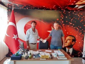 Bulduğu Parayı Mahalle Muhtarına Teslim Etti