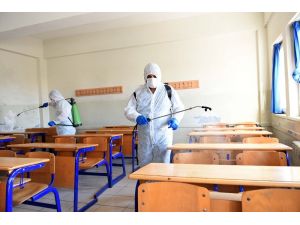Muratpaşa’da okullar pazartesiye hazırlanıyor